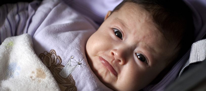 Bebelusii abandonati institutionalizati in Sectorul 4 au nevoie urgenta de scutece